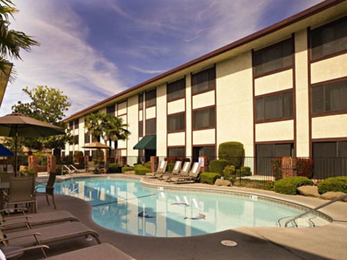University Square Hotel Fresno Zewnętrze zdjęcie