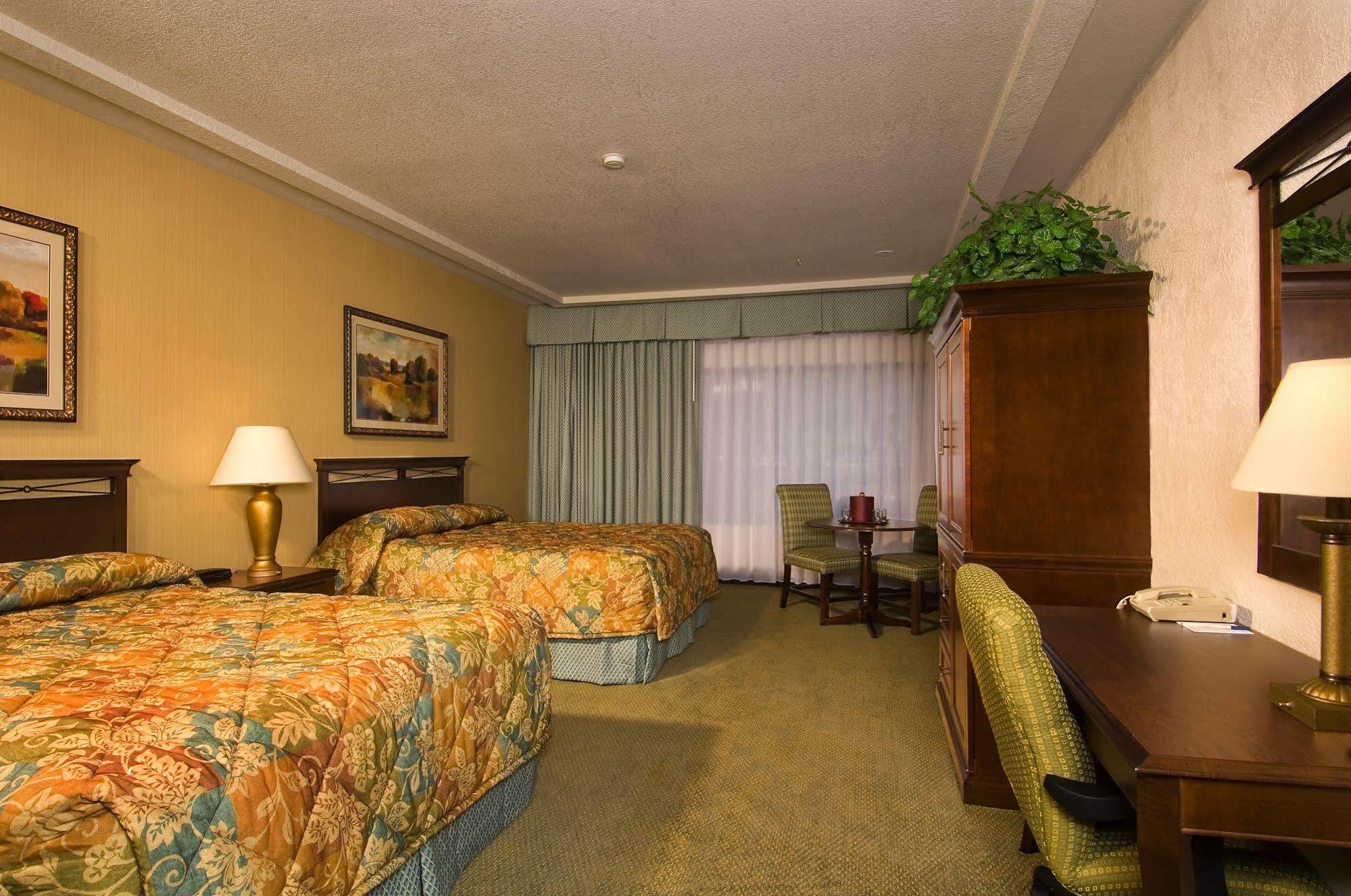 University Square Hotel Fresno Pokój zdjęcie