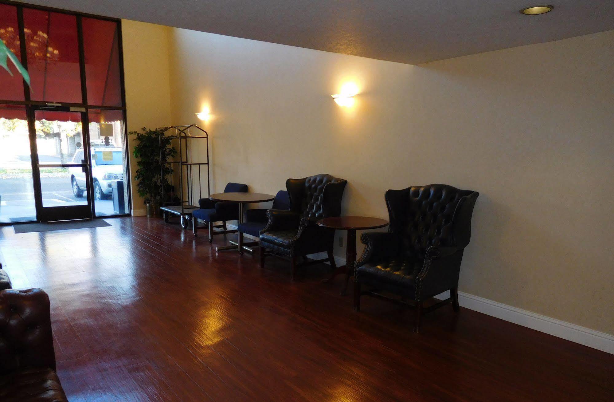 University Square Hotel Fresno Zewnętrze zdjęcie